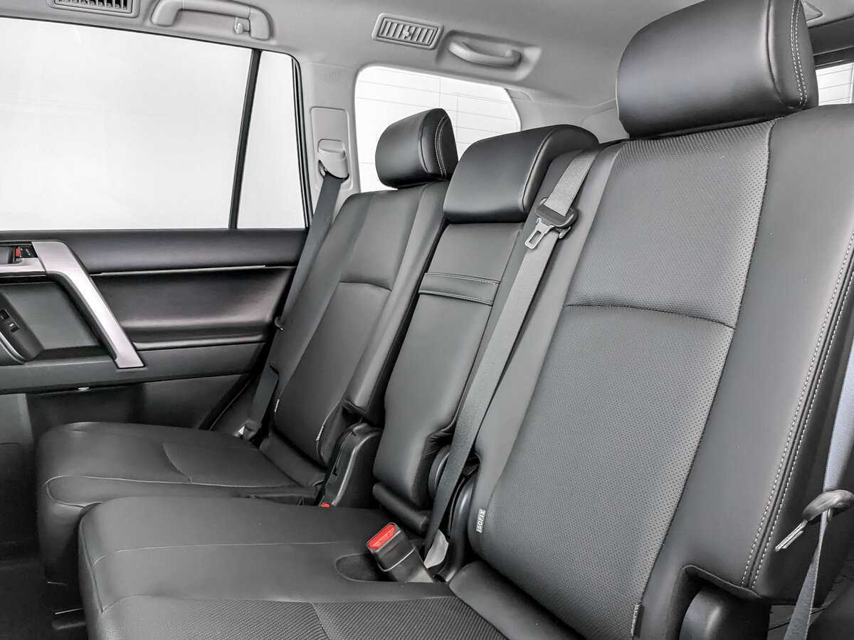 Купить Toyota Land Cruiser Prado с пробегом. Фото: #9