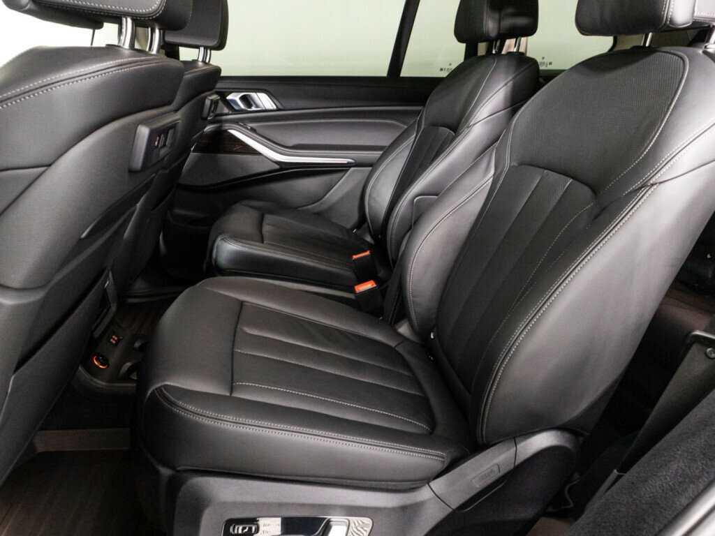 Купить BMW X7 с пробегом. Фото: #7