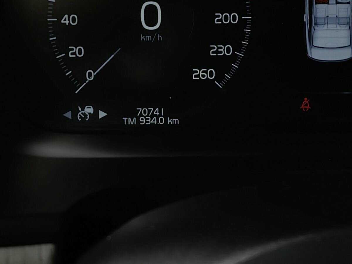 Купить Volvo S90 с пробегом. Фото: #16