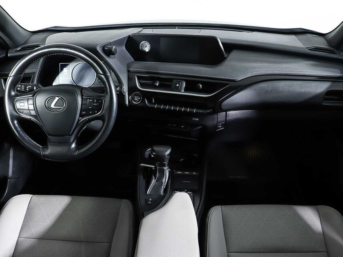 Купить Lexus UX с пробегом. Фото: #9