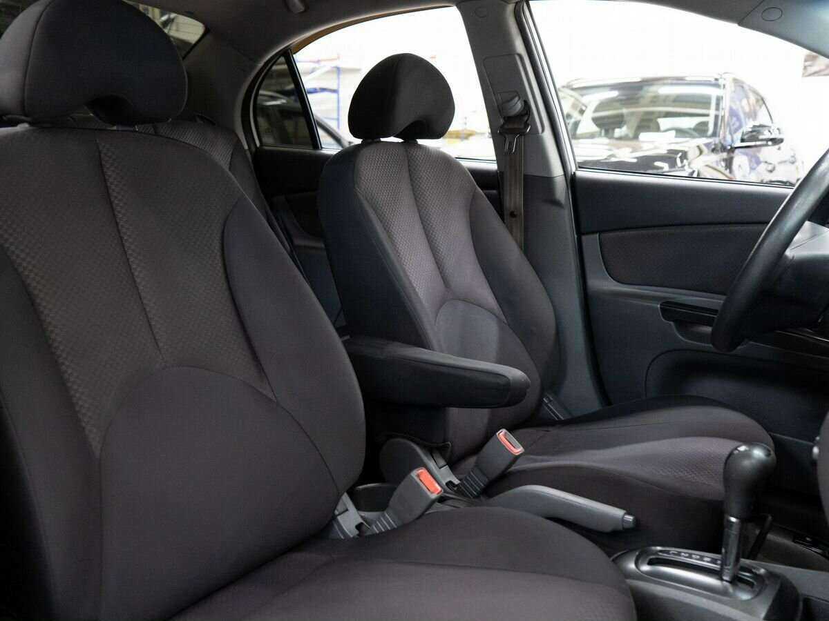 Купить Kia Rio с пробегом. Фото: #9