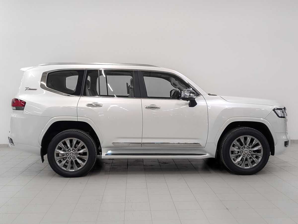 Купить Toyota Land Cruiser с пробегом. Фото: #3