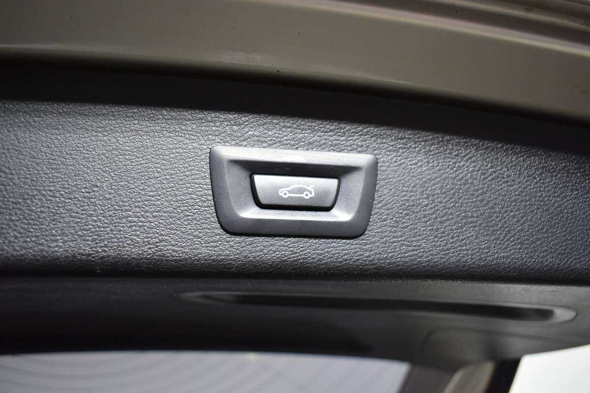 Купить BMW X3 с пробегом. Фото: #8