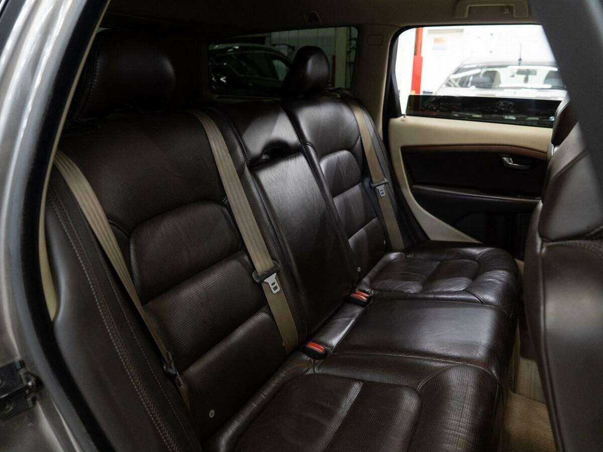 Купить Volvo XC70 с пробегом. Фото: #8