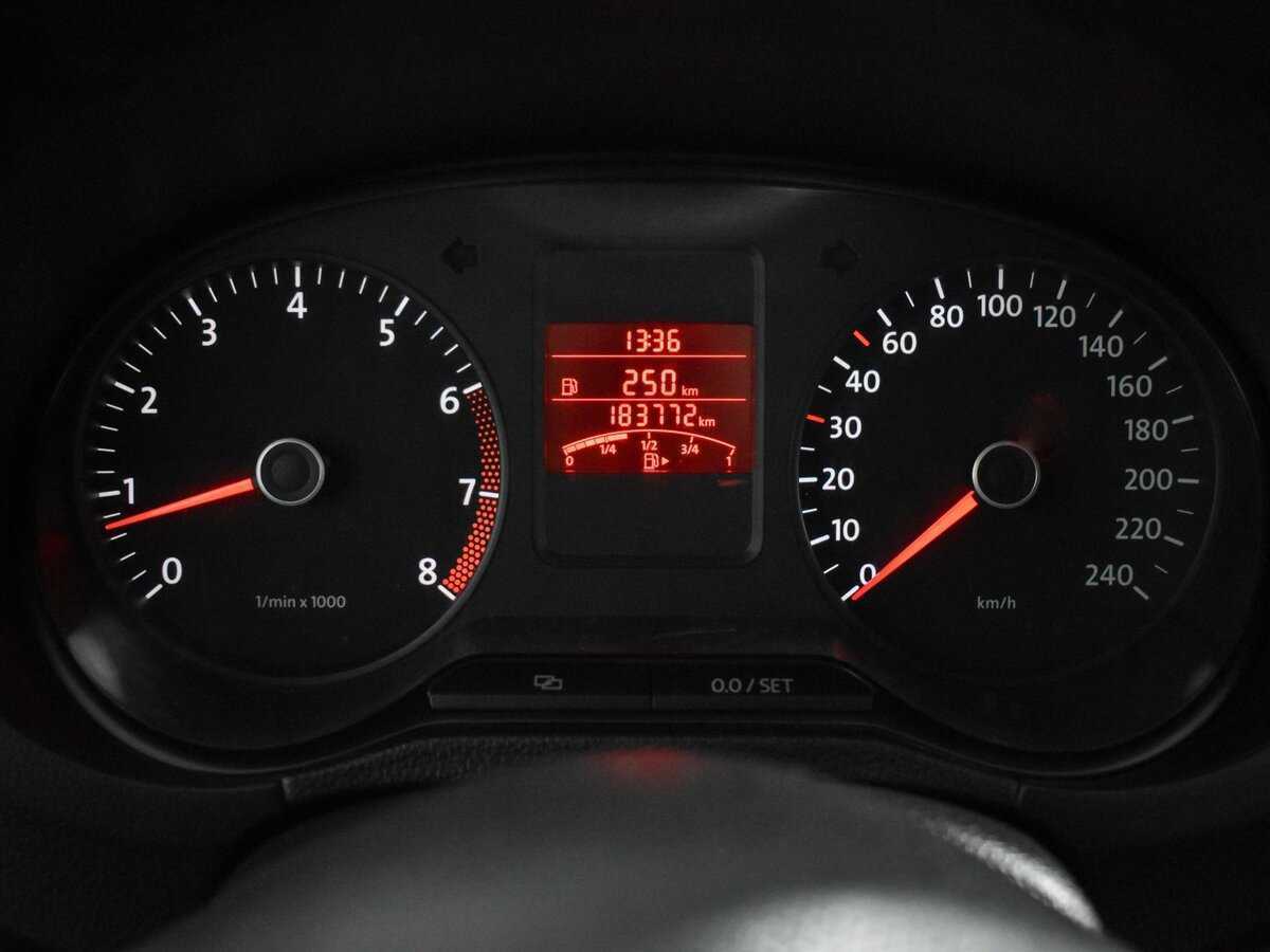 Купить Volkswagen Polo с пробегом. Фото: #16