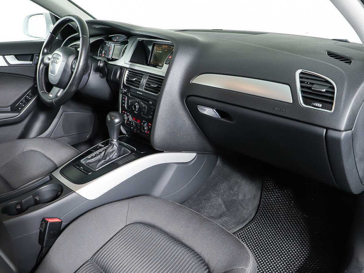 Купить Audi A4 с пробегом. Фото: #9