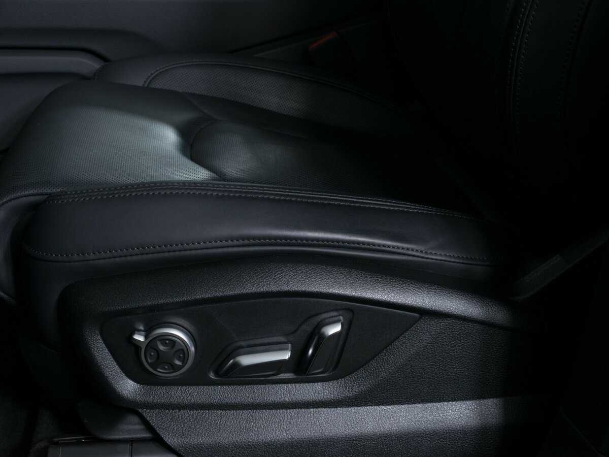 Купить Audi Q7 с пробегом. Фото: #18