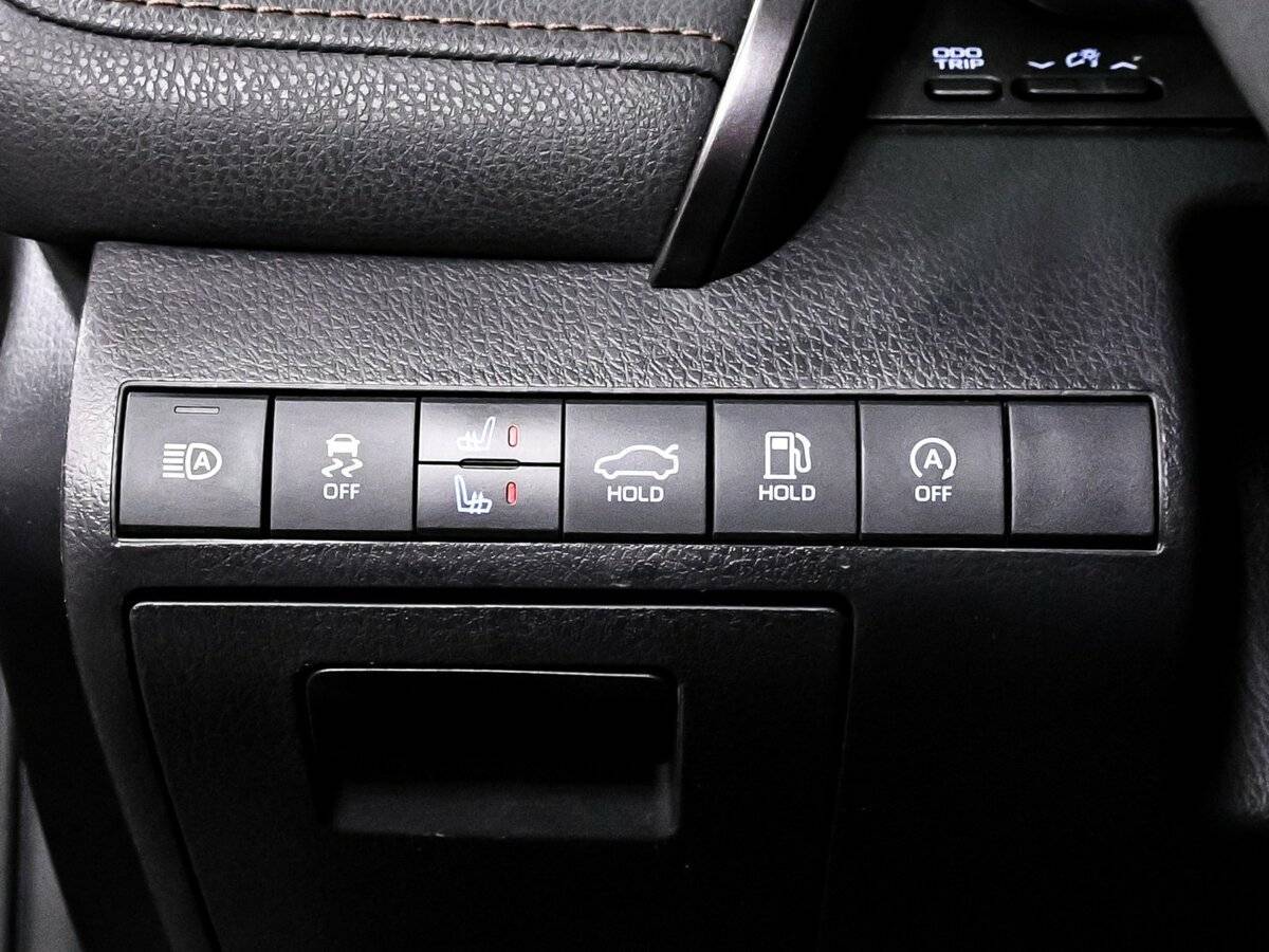 Купить Toyota Camry с пробегом. Фото: #20