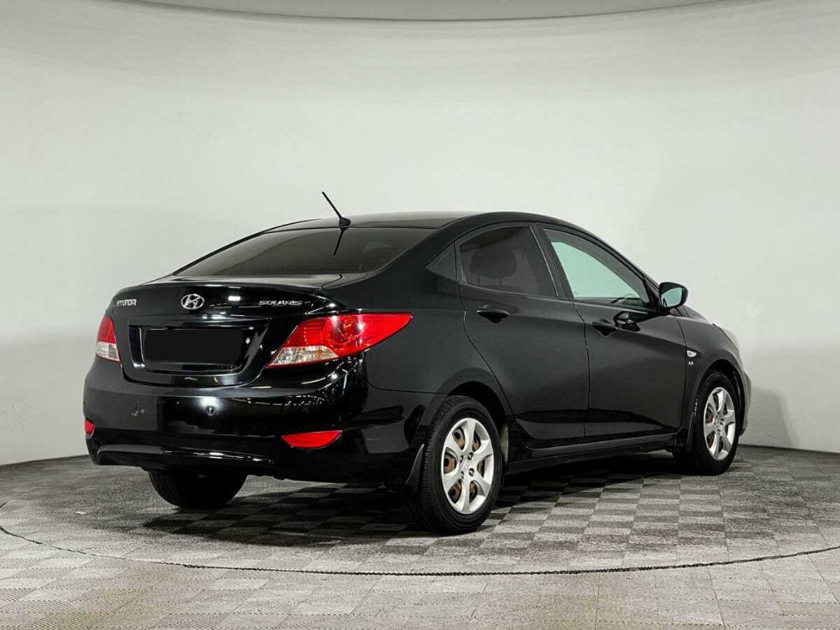 Купить Hyundai Solaris с пробегом. Фото: #4