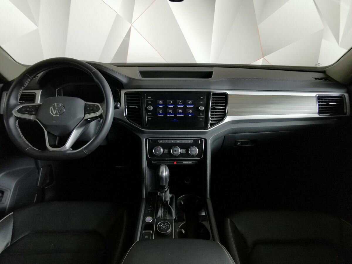 Купить Volkswagen Teramont с пробегом. Фото: #9