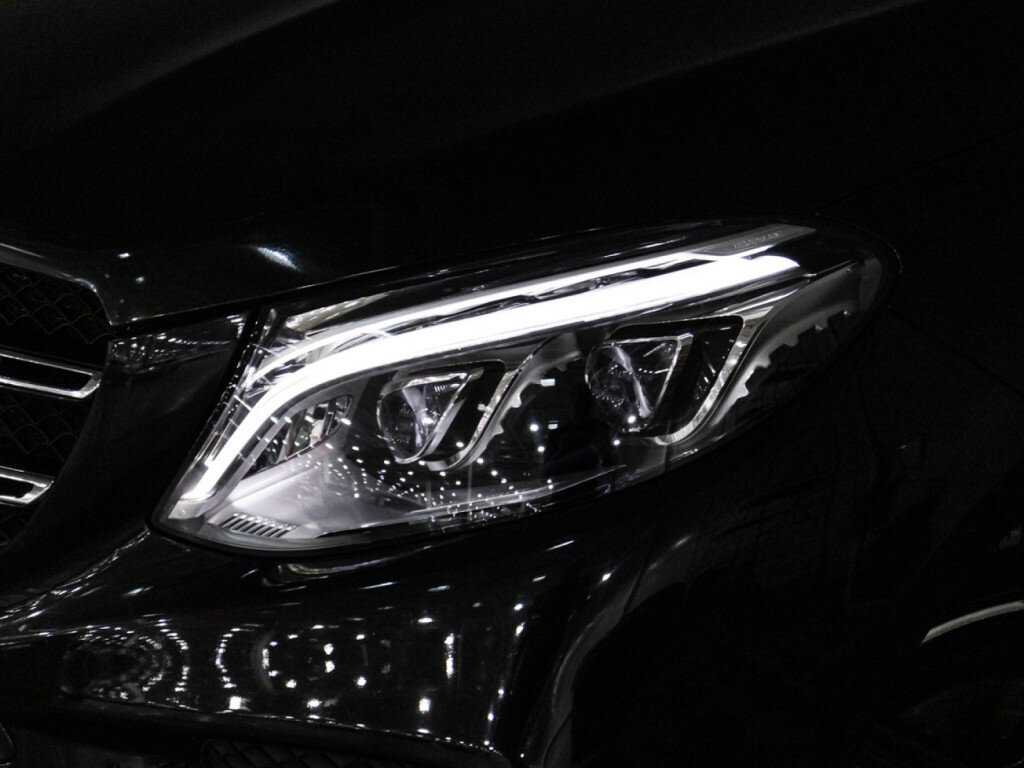 Купить Mercedes-Benz GLE с пробегом. Фото: #23