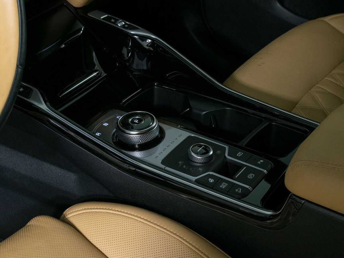 Купить Kia Sorento с пробегом. Фото: #17