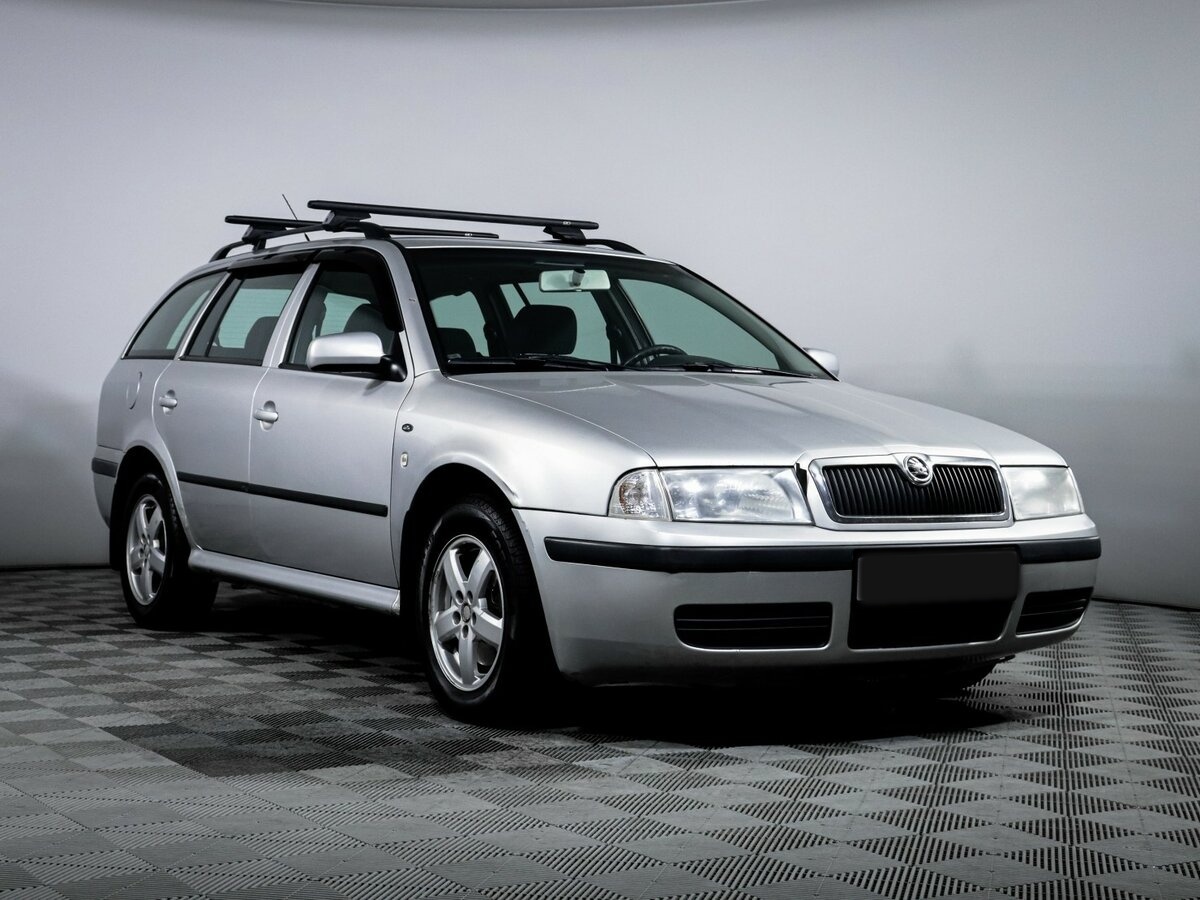 Купить Skoda Octavia с пробегом. Фото: #2