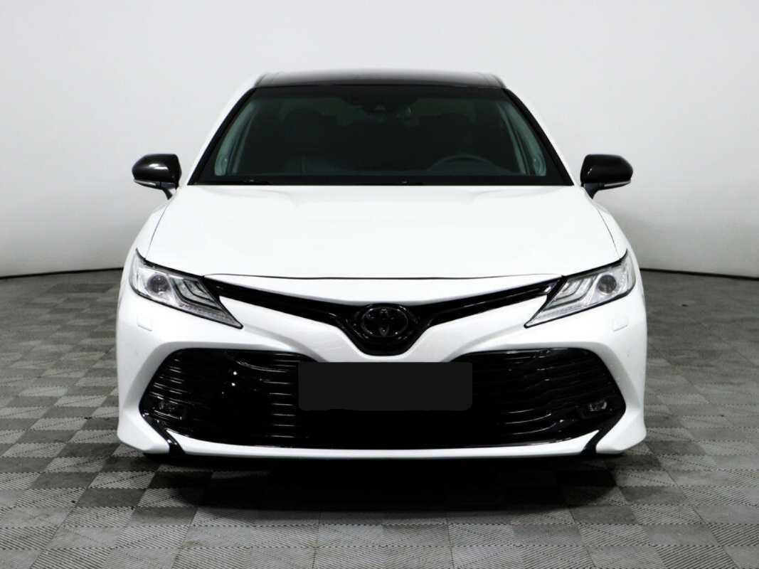 Купить Toyota Camry с пробегом. Фото: #1