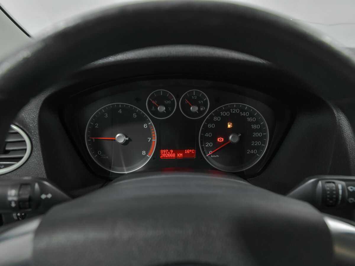 Купить Ford Focus с пробегом. Фото: #5