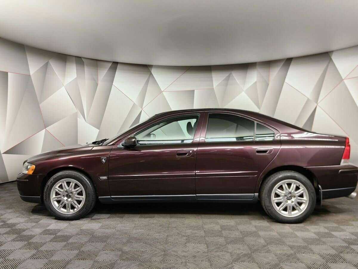 Купить Volvo S60 с пробегом. Фото: #4