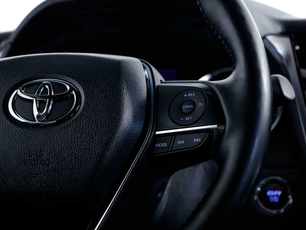 Купить Toyota Camry с пробегом. Фото: #17