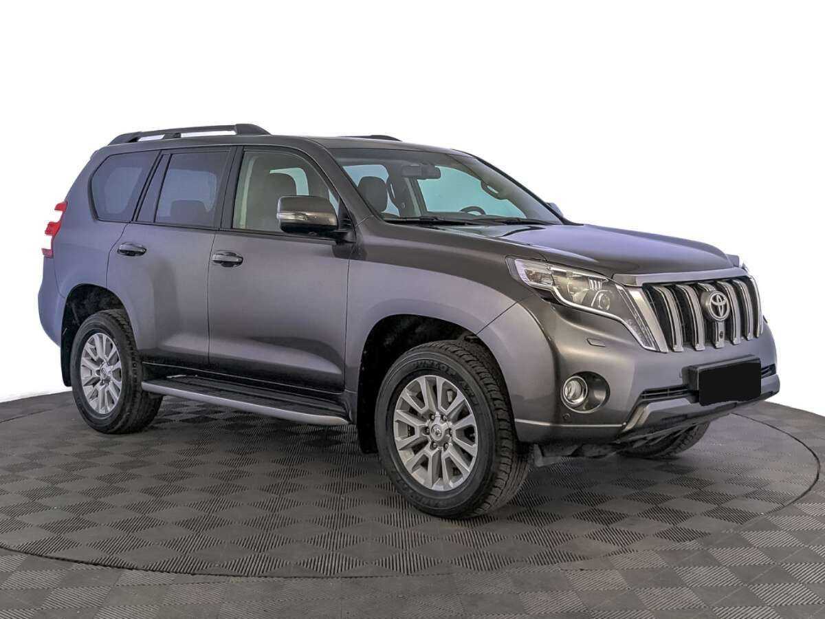 Купить Toyota Land Cruiser Prado с пробегом. Фото: #2