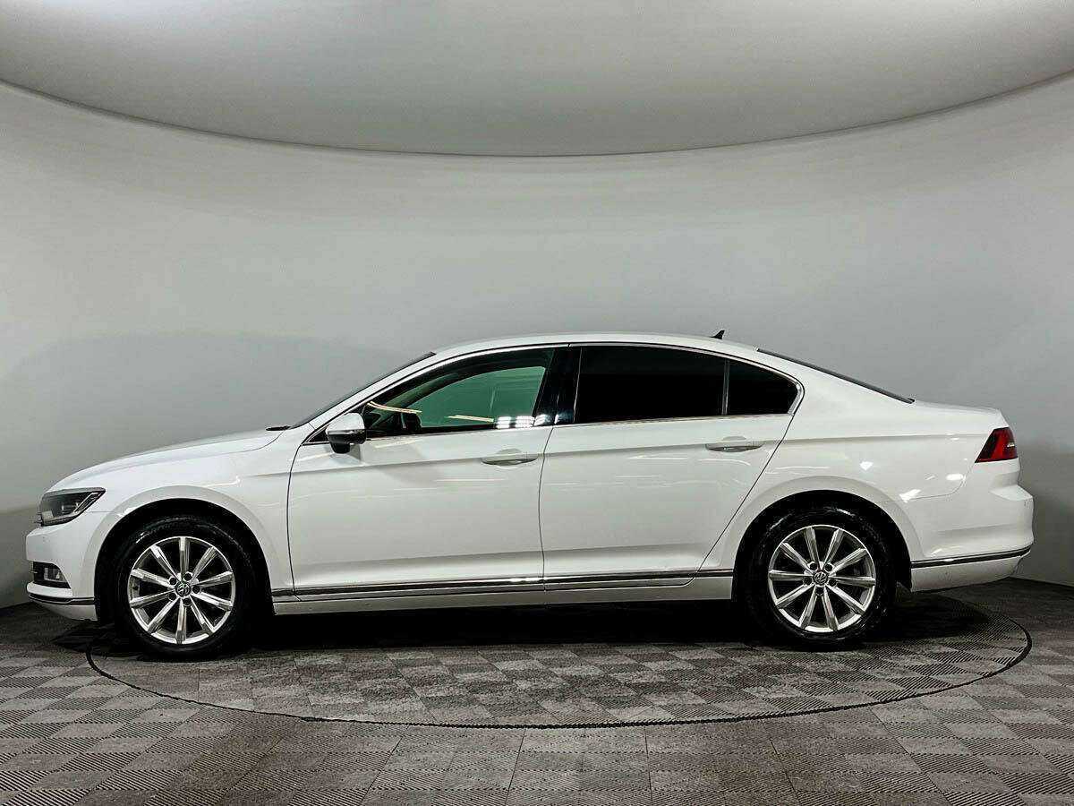 Купить Volkswagen Passat с пробегом. Фото: #7