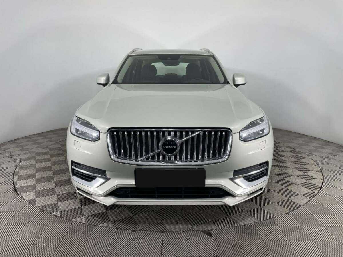 Купить Volvo XC90 с пробегом. Фото: #1
