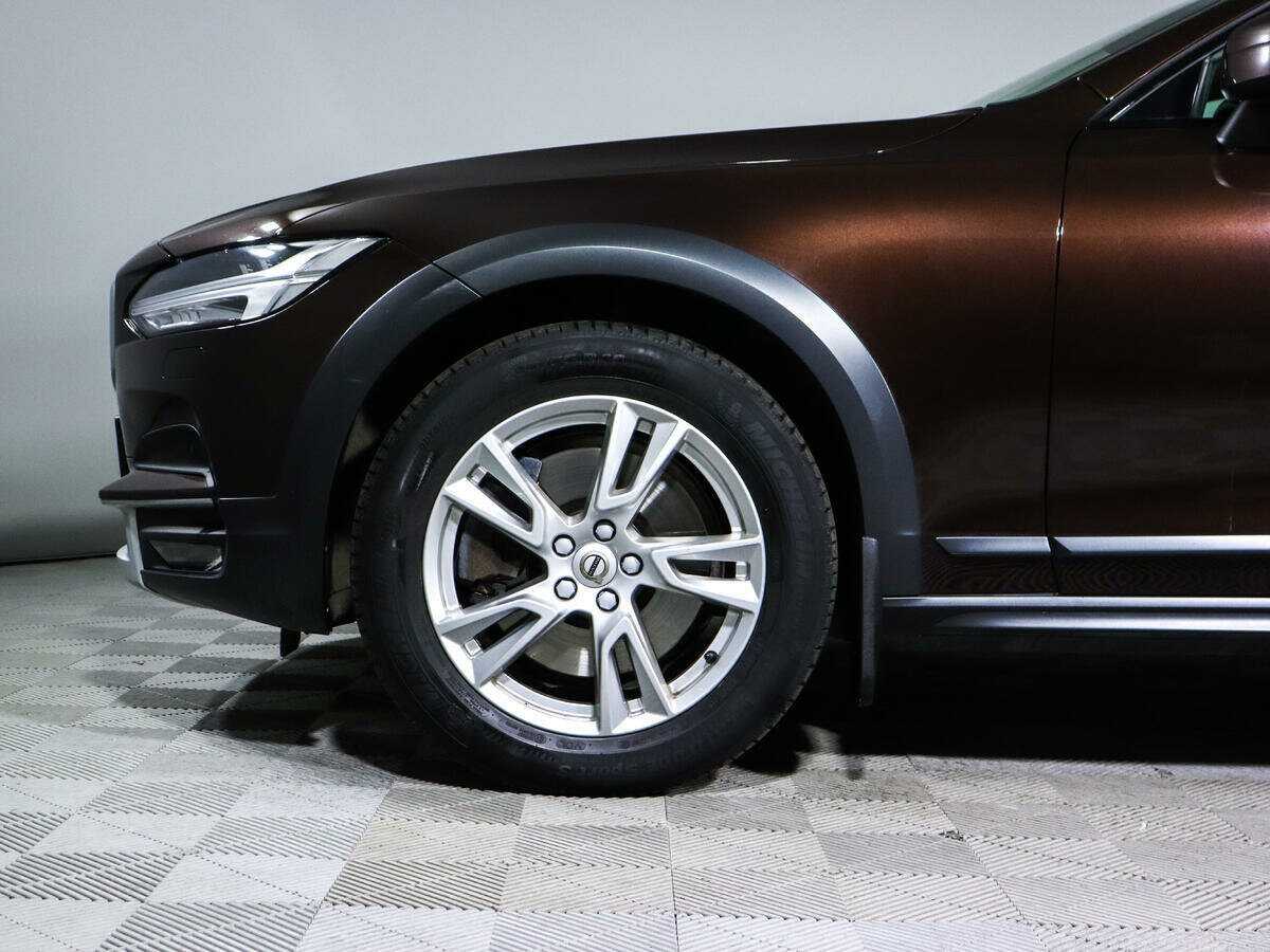 Купить Volvo V90 Cross Country с пробегом. Фото: #18