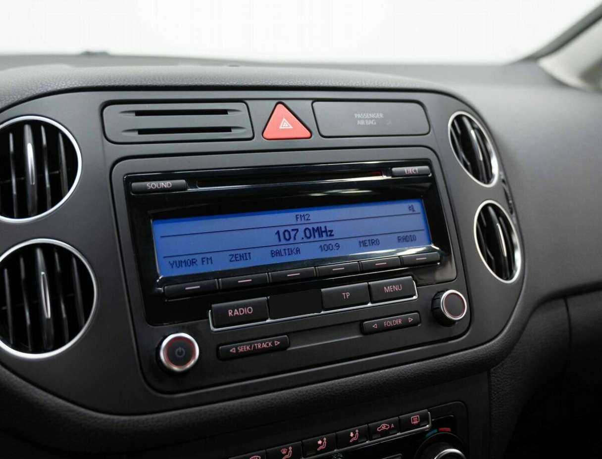 Купить Volkswagen Golf Plus с пробегом. Фото: #17