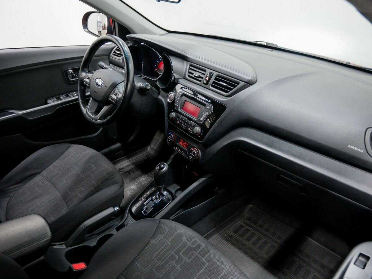Купить Kia Rio с пробегом. Фото: #5