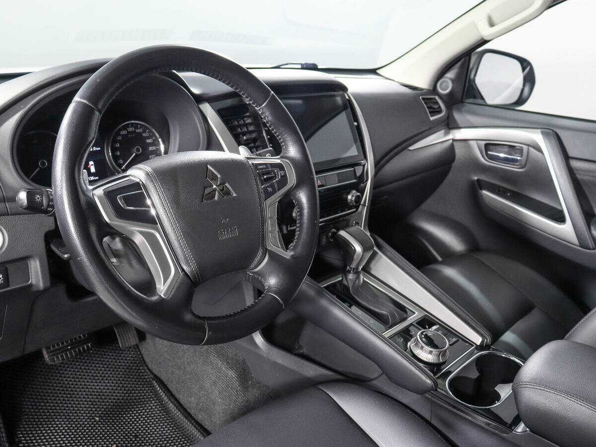 Купить Mitsubishi Pajero Sport с пробегом. Фото: #11