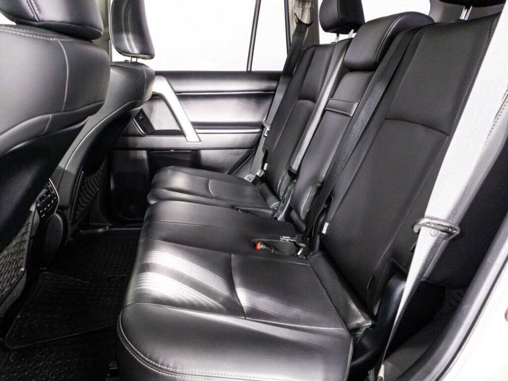 Купить Toyota Land Cruiser Prado с пробегом. Фото: #7