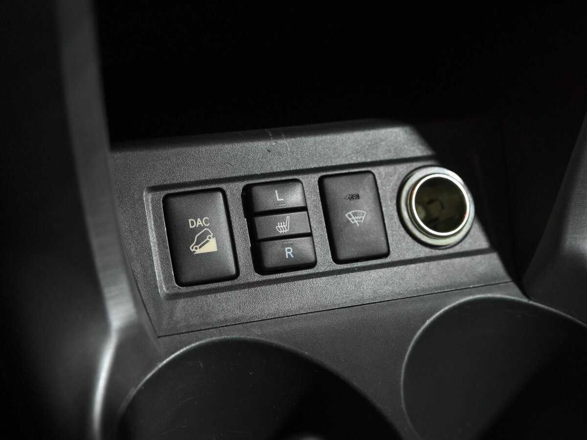 Купить Toyota RAV4 с пробегом. Фото: #14
