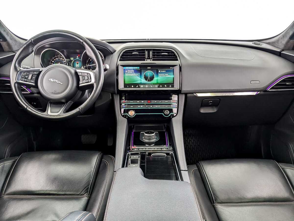 Купить Jaguar F-Pace с пробегом. Фото: #13