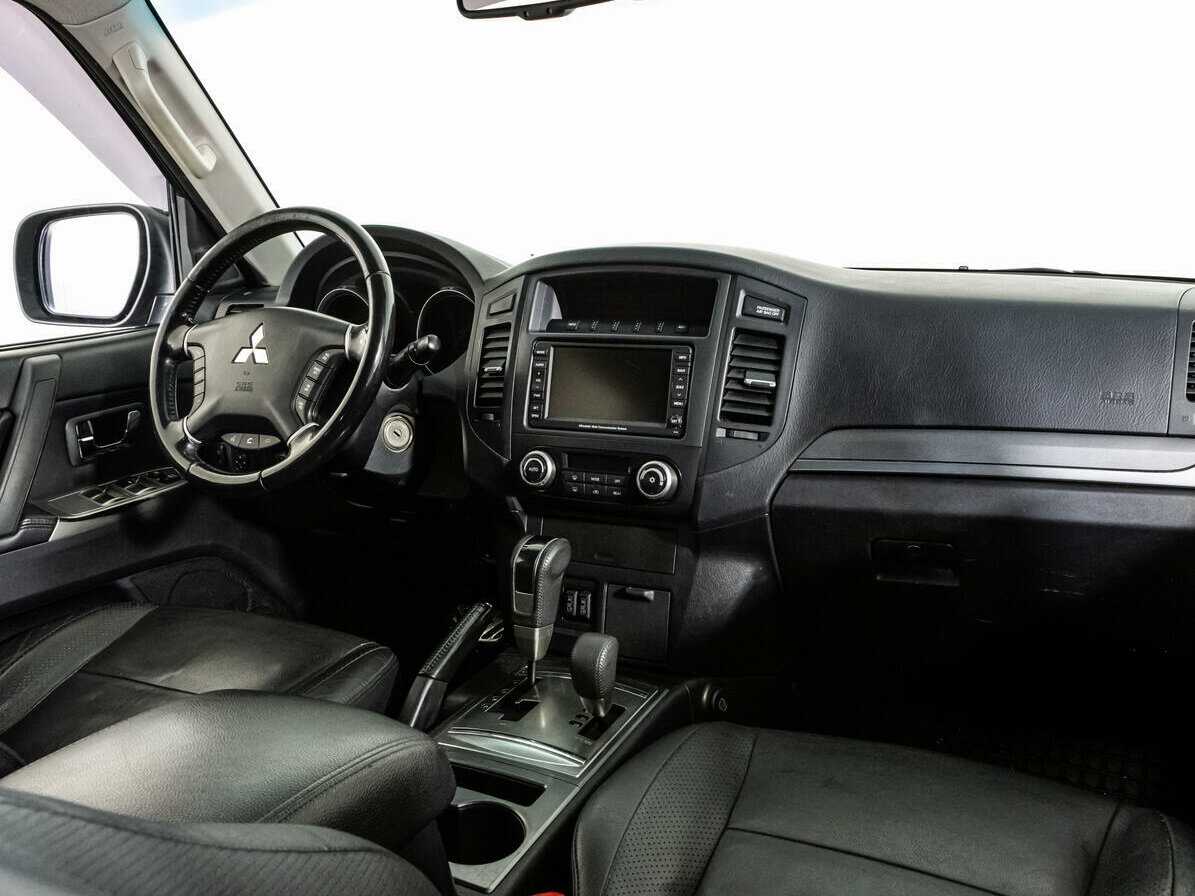 Купить Mitsubishi Pajero с пробегом. Фото: #6