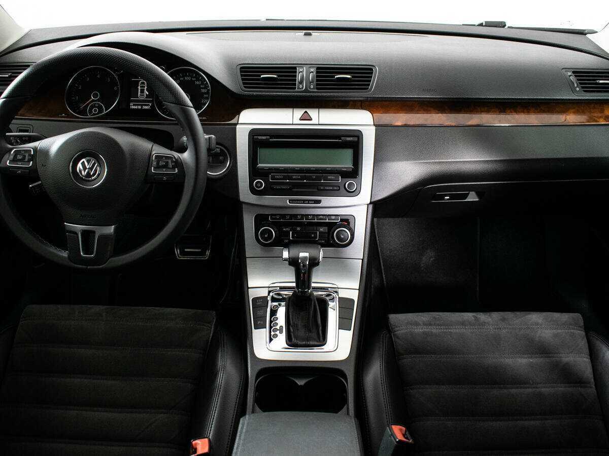 Купить Volkswagen Passat с пробегом. Фото: #10