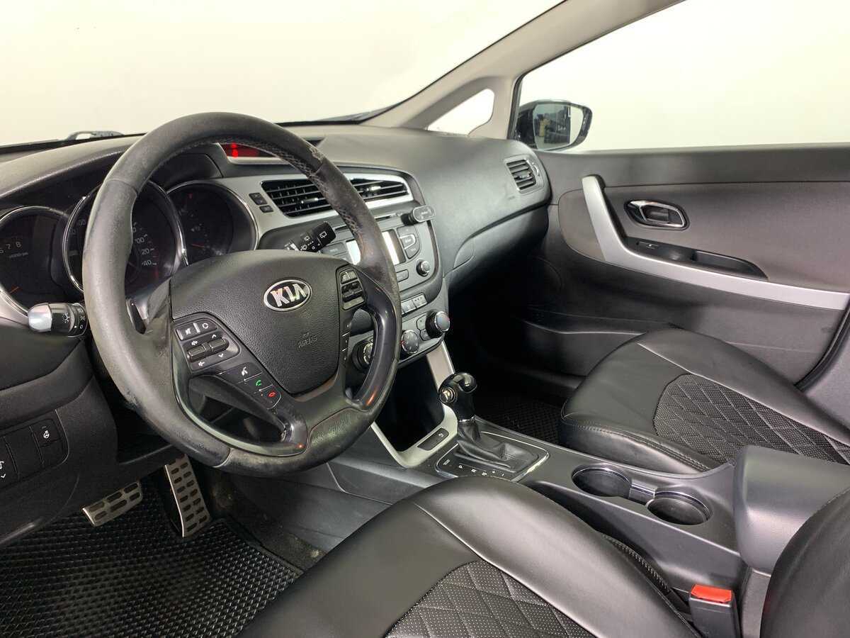 Купить Kia Ceed с пробегом. Фото: #13