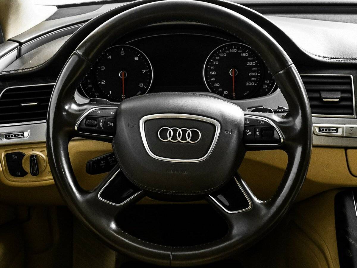 Купить Audi A8 с пробегом. Фото: #11
