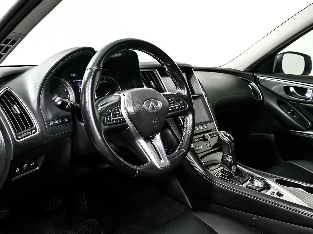 Купить Infiniti Q50 с пробегом. Фото: #11