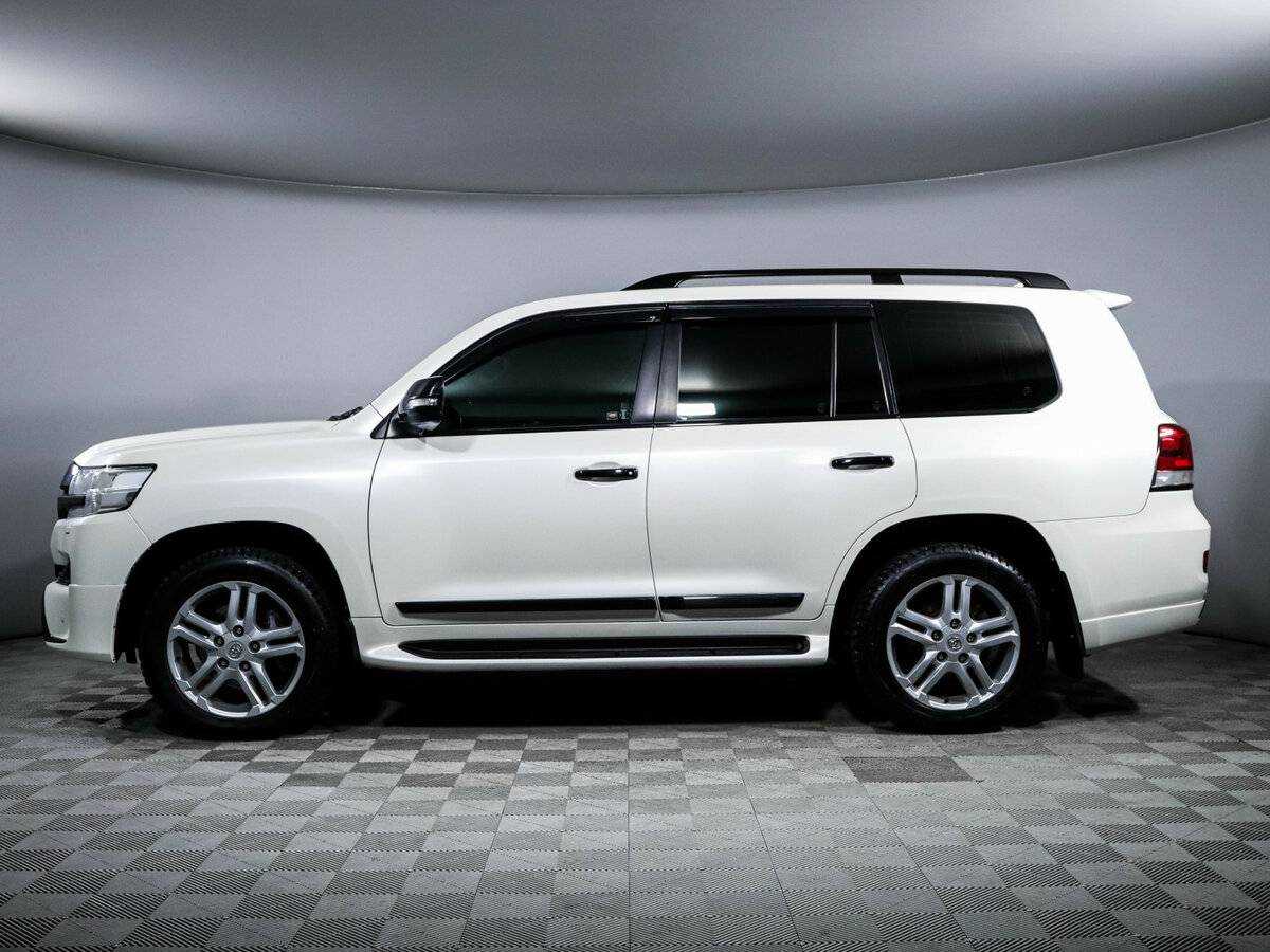 Купить Toyota Land Cruiser с пробегом. Фото: #7