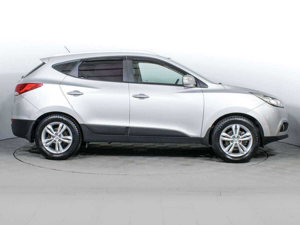 Купить Hyundai ix35 с пробегом. Фото: #3
