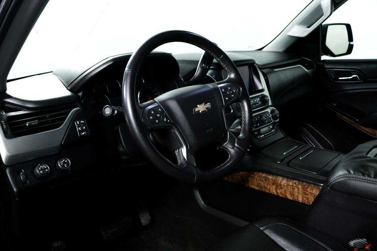 Купить Chevrolet Tahoe с пробегом. Фото: #11