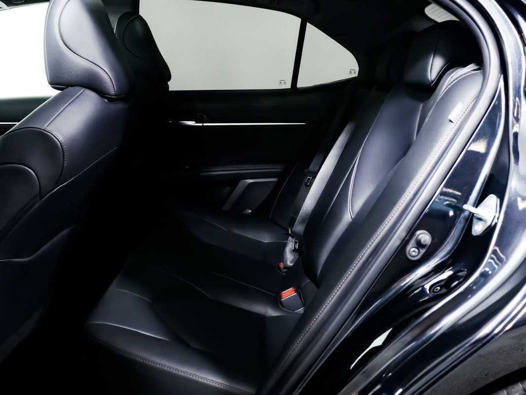 Купить Toyota Camry с пробегом. Фото: #11