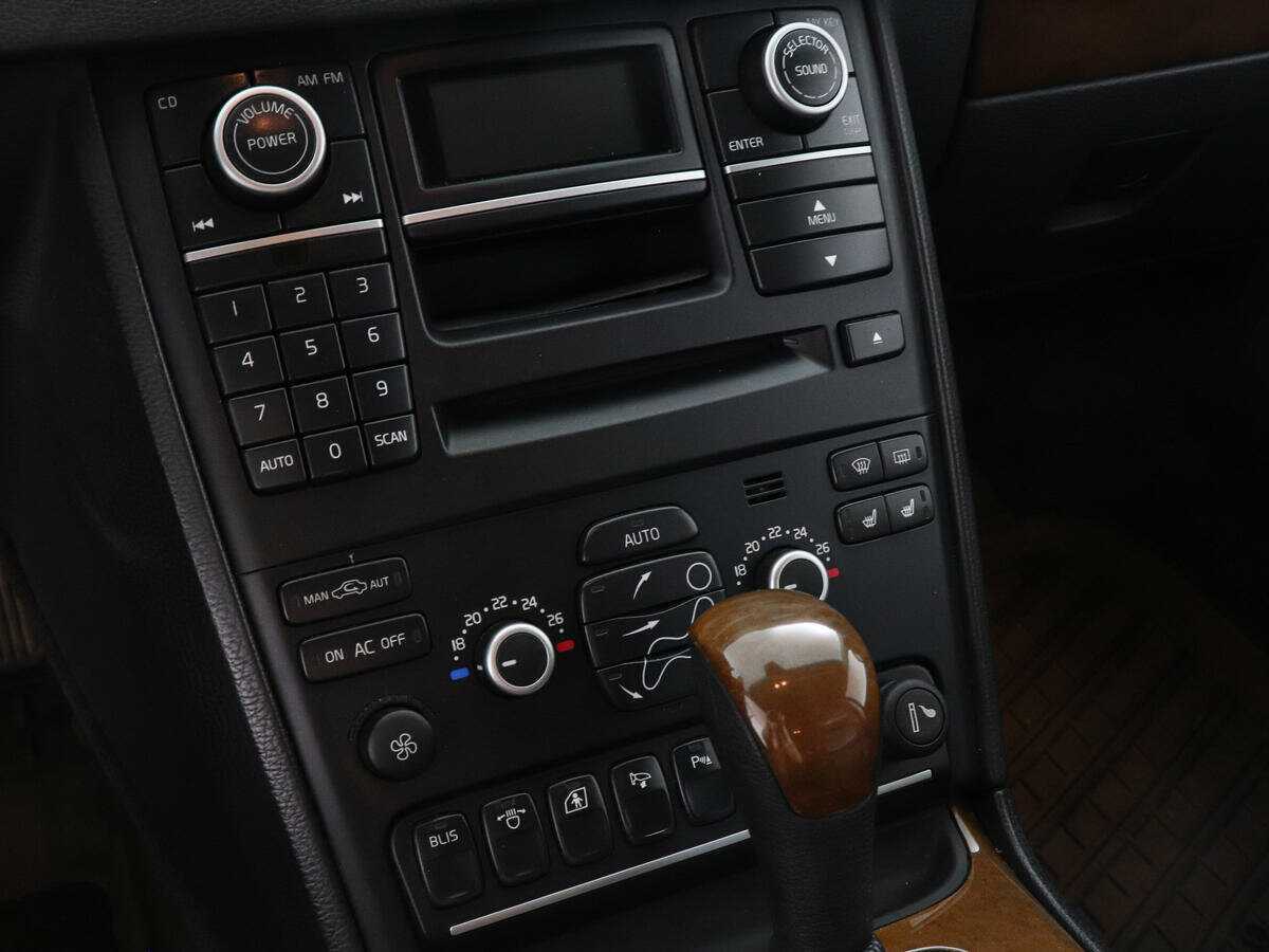 Купить Volvo XC90 с пробегом. Фото: #10