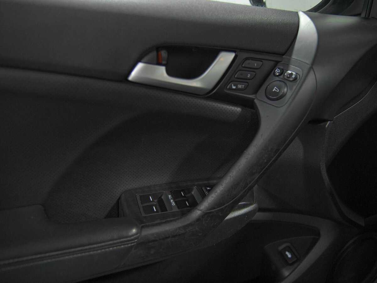 Купить Honda Accord с пробегом. Фото: #12