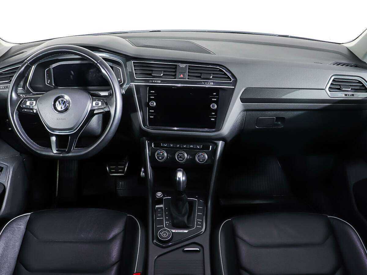 Купить Volkswagen Tiguan с пробегом. Фото: #10