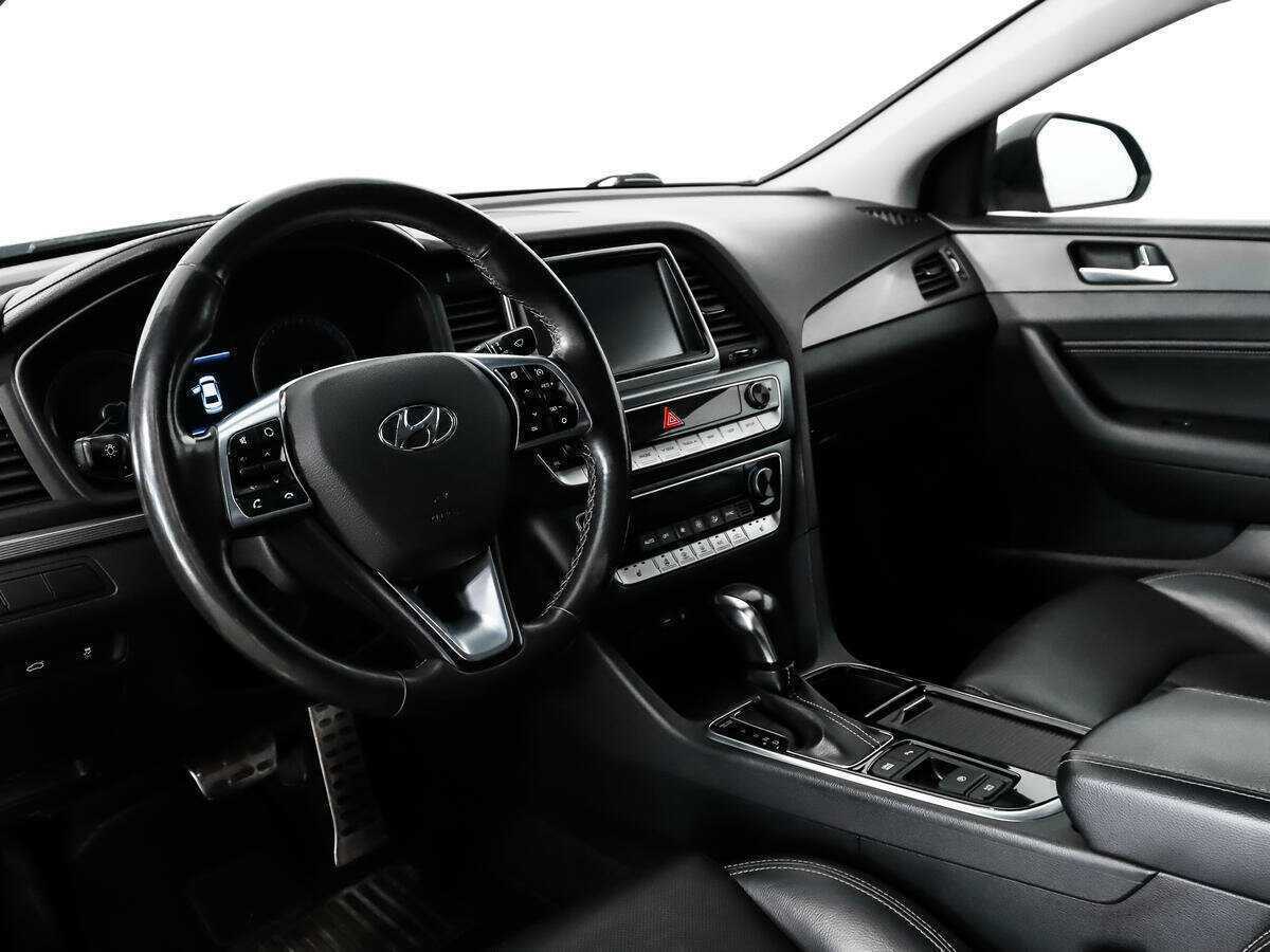 Купить Hyundai Sonata с пробегом. Фото: #8