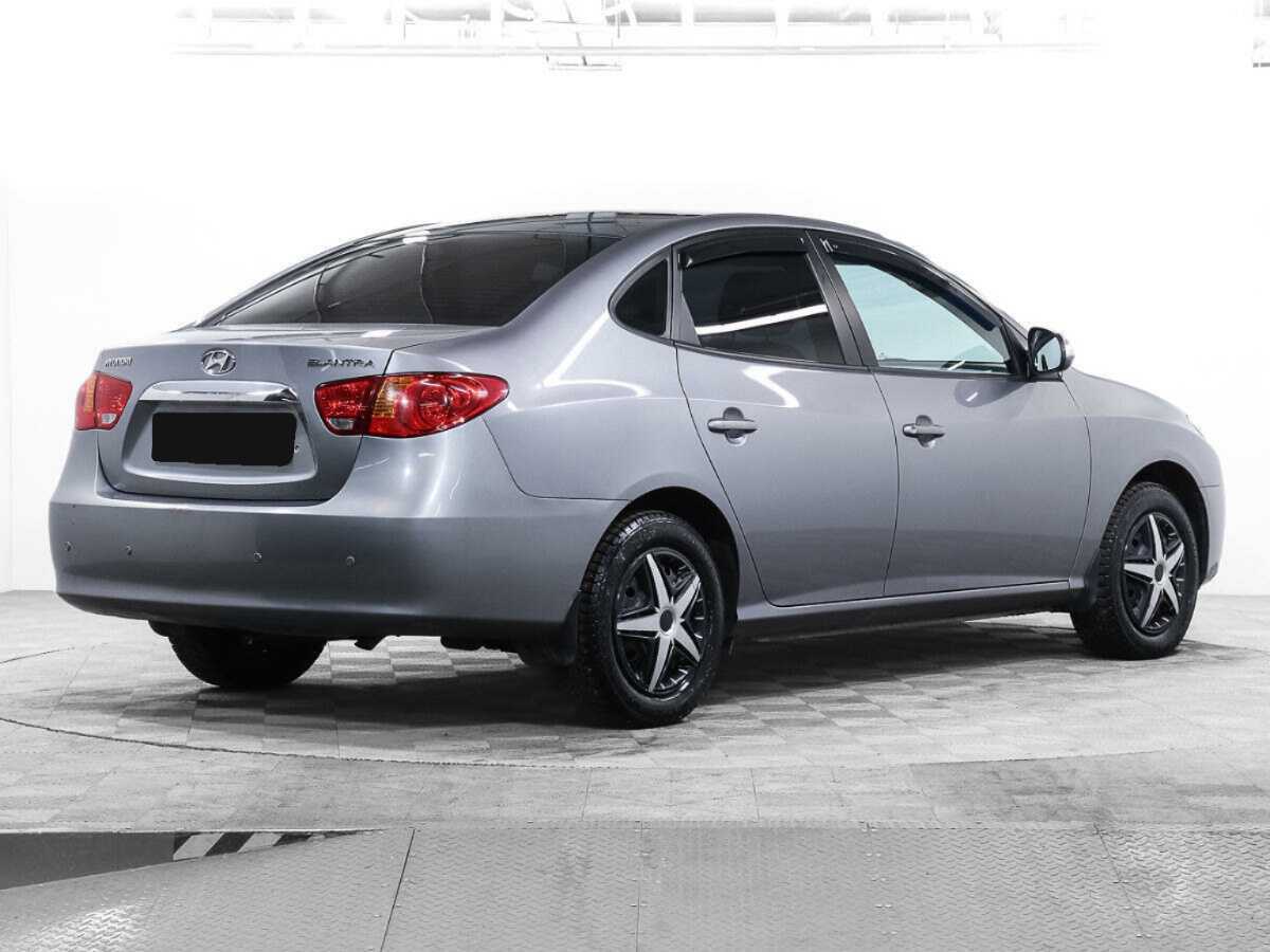 Купить Hyundai Elantra с пробегом. Фото: #4