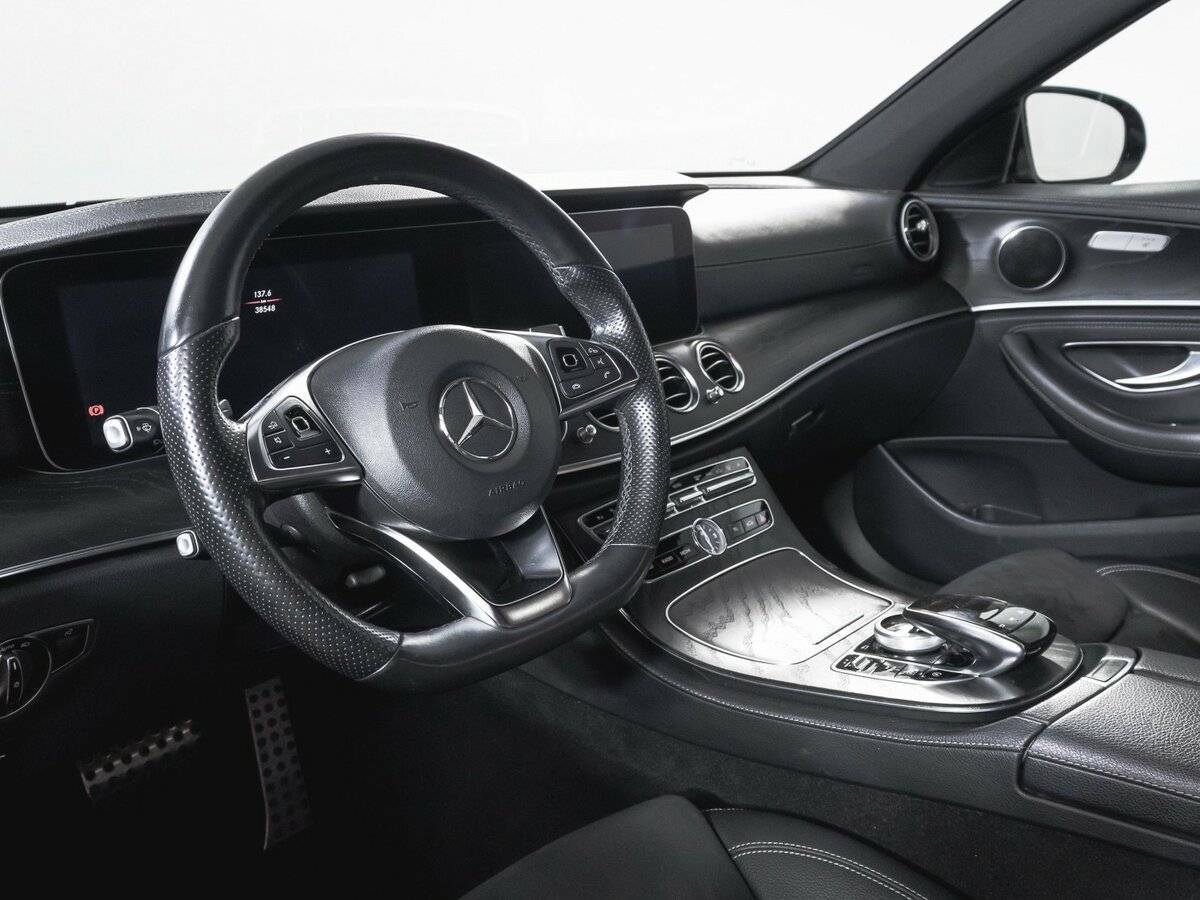 Купить Mercedes-Benz E-Класс с пробегом. Фото: #13