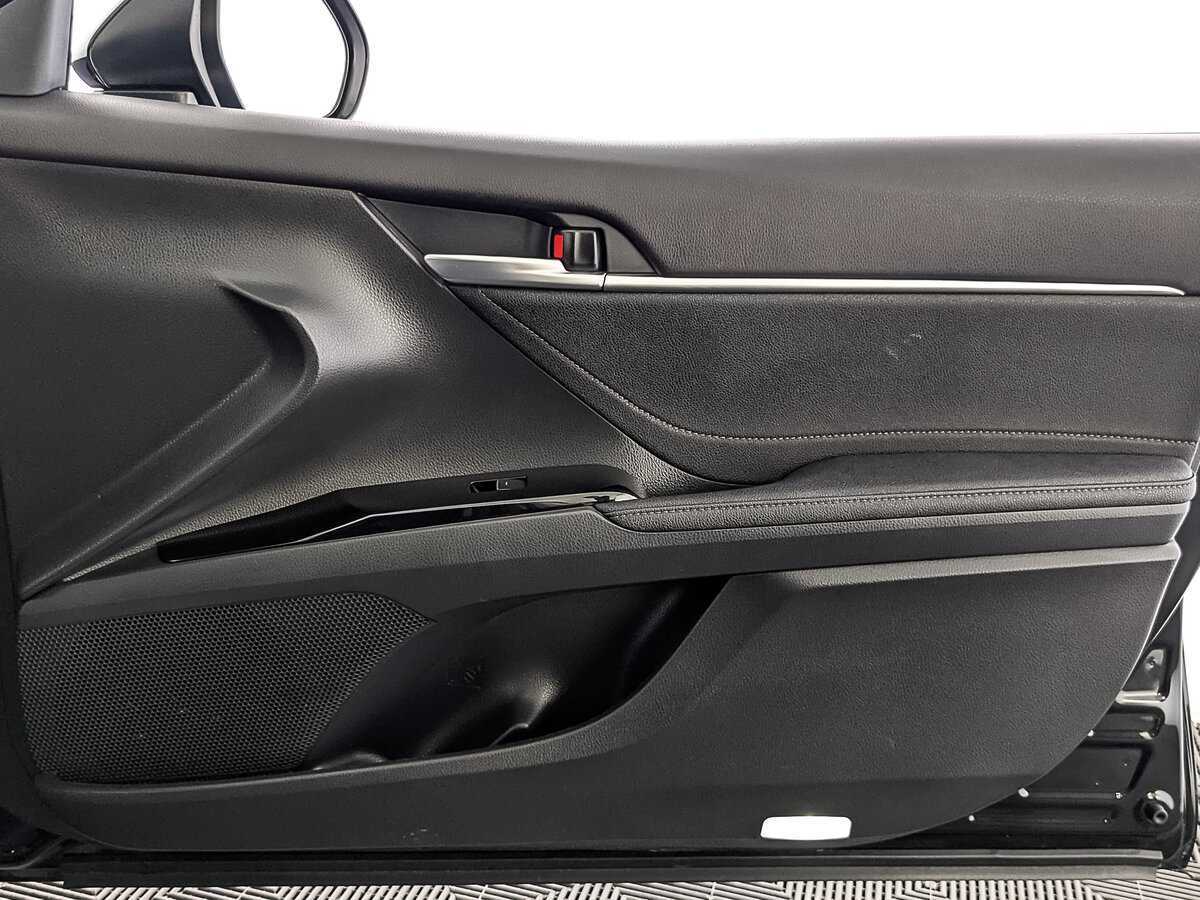 Купить Toyota Camry с пробегом. Фото: #24