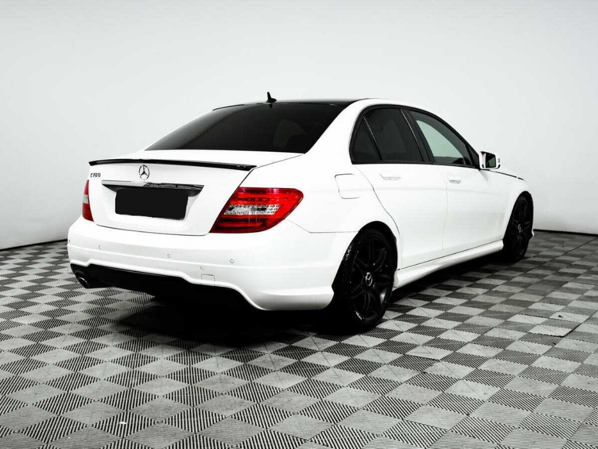 Купить Mercedes-Benz C-Класс с пробегом. Фото: #4