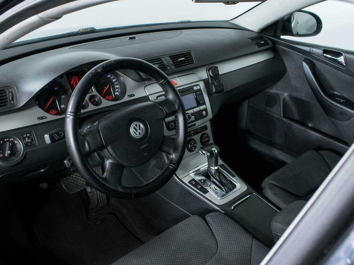 Купить Volkswagen Passat с пробегом. Фото: #12