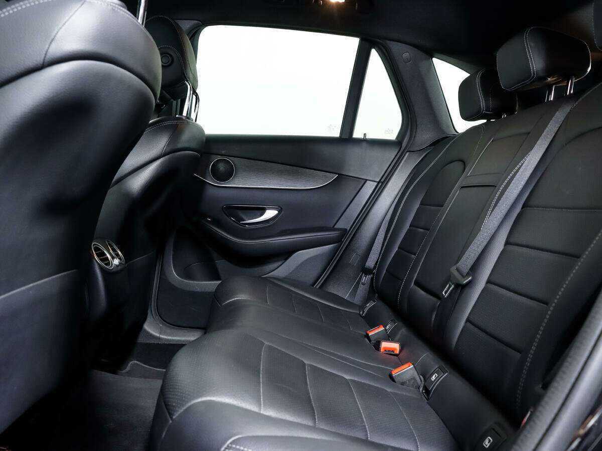 Купить Mercedes-Benz GLC с пробегом. Фото: #10